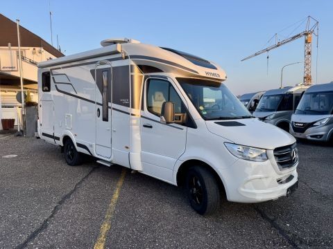 セミインテグレーテッドキャンピングカー Hymer/Eriba B-Klasse MC T 600 WhiteLine Solar/Wechselrichter