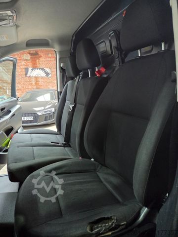 Minibus MERCEDES-BENZ Vito Kasten 114  Kamera Tempom. Klima PDC+H E6