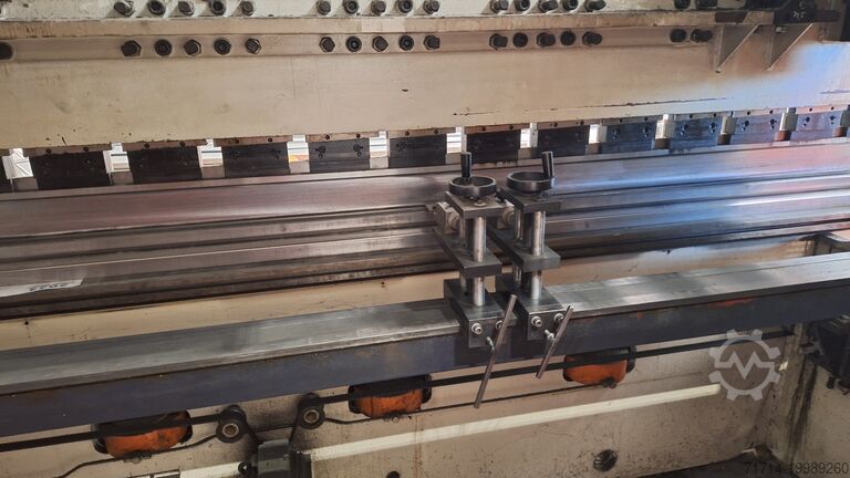 Tryck på bromsen Prasa krawędziowa DENER 3000mm x 6mm