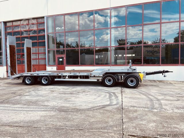 Remolque de plataforma baja Möslein T 4 VB F  4 Achs Tieflader- Anhänger, Neufahrzeug