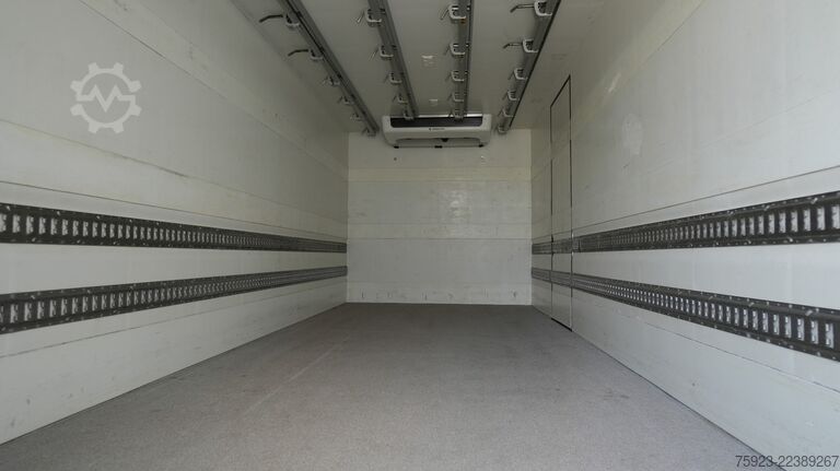 Рефрижераторная/морозильная транспортировка Mercedes-Benz Atego 1224 frigo truck meat hooksystem 409.000km