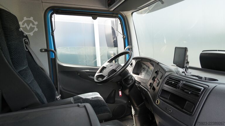 Рефрижераторная/морозильная транспортировка Mercedes-Benz Atego 1224 frigo truck meat hooksystem 409.000km