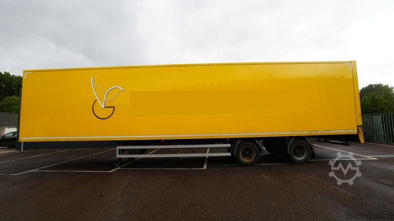  Floor 2 axle closed box