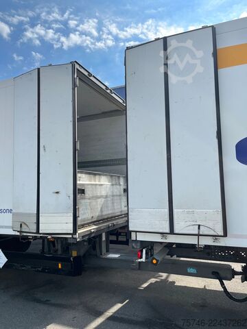 Kovček Mercedes-Benz Actros 1842 4-ACHS ZUG SCHMITZ KOFFER DURCHLADER