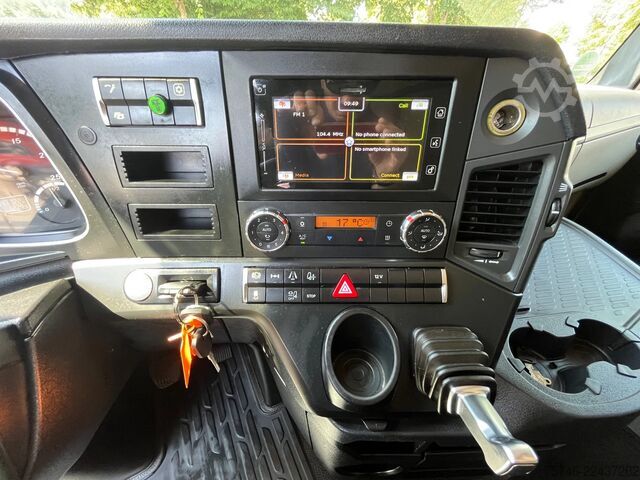 Kovček Mercedes-Benz Actros 1842 4-ACHS ZUG SCHMITZ KOFFER DURCHLADER