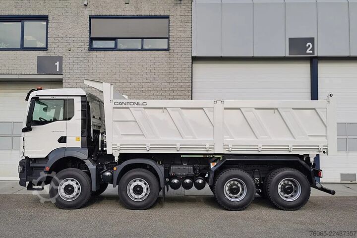 Lori sampah MAN TGS 41.400 BB CH Tipper Truck