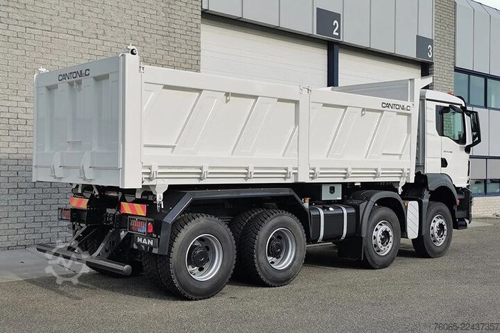 Lori sampah MAN TGS 41.400 BB CH Tipper Truck