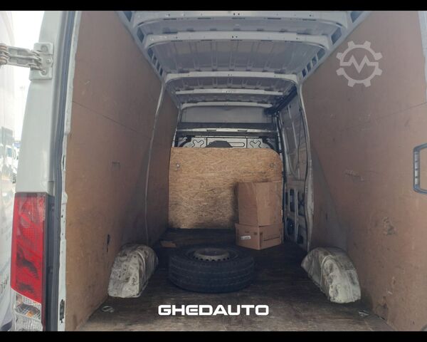Minibús IVECO 35S14 - 35S14 V