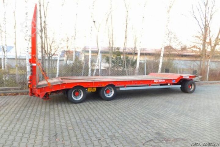Reboque com plataforma rebaixada Müller-Mitteltal T 3  3 Achs Tieflader- Anhänger