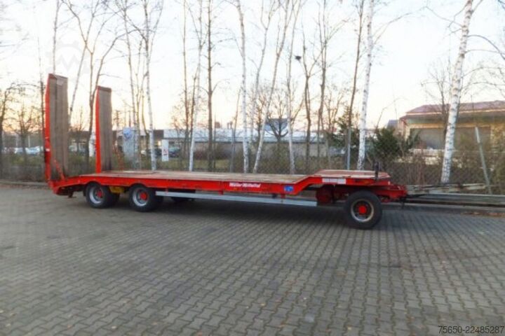 Reboque com plataforma rebaixada Müller-Mitteltal T 3  3 Achs Tieflader- Anhänger