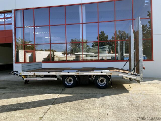 Reboque com plataforma rebaixada Möslein TT21- 7,2  21 t Tandemtieflader, Luftgefedert, NEU