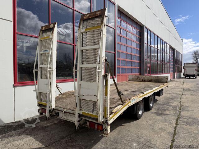 Полуприколка со ниско лежиште Blomenröhr 688/18000  19 t Tandemtieflader, wenig Benutzt