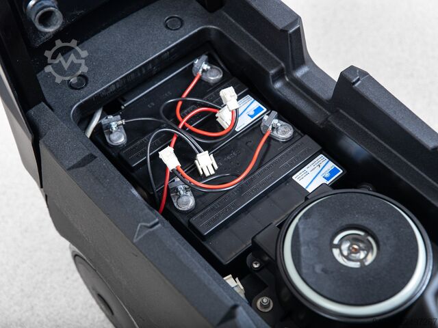 Kärcher BD 40/12 C - NEW BATTERIES Kärcher BD 40/12 C Bp Pack - NEW BATTERIES