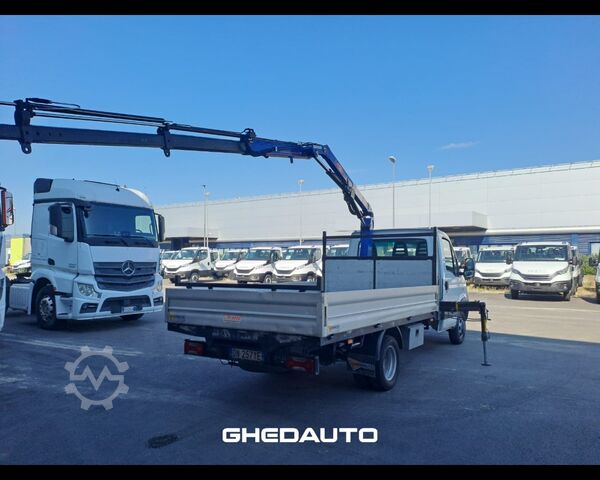 Minibus IVECO 35C15 - CASSONE + GRU