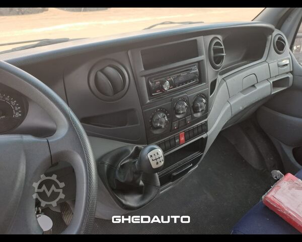 Minibus IVECO 35C15 - CASSONE + GRU