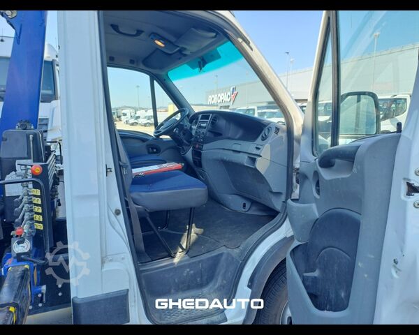 Minibus IVECO 35C15 - CASSONE + GRU