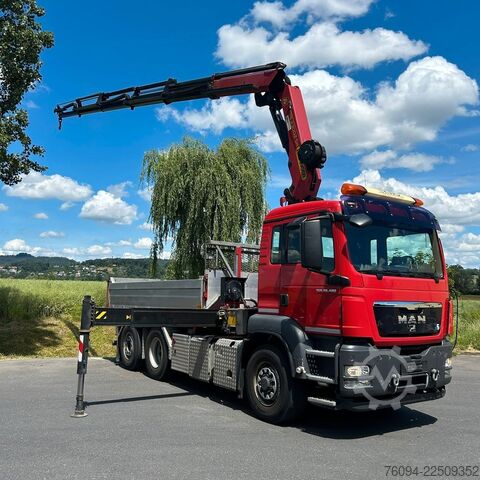 Tipper truck MAN TGS 28.480 6x4-4 ALLRAD KRAN 19m SEILWINDE Wechs