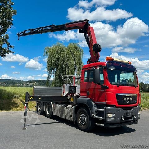 Three-sided tipper truck MAN TGS 28.480 6x4-4 ALLRAD KRAN 19m SEILWINDE Wechs