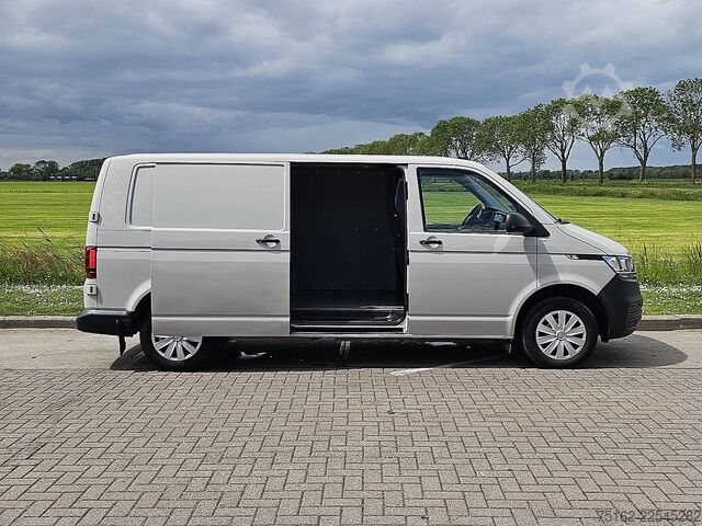 Bestelauto VW TRANSPORTER 2.0 TDI T6.1 L2H1 Automaat!
