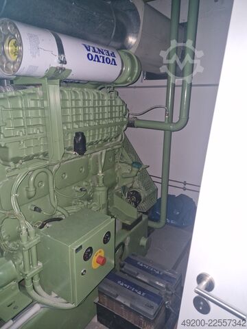 Generator listrik darurat Volvo TWD1210G