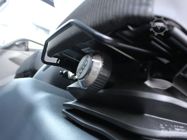 Furgoneta pick-up Fuso FUSO 9C18 Canter Alu Pritsche 7.1m NL 3670kg