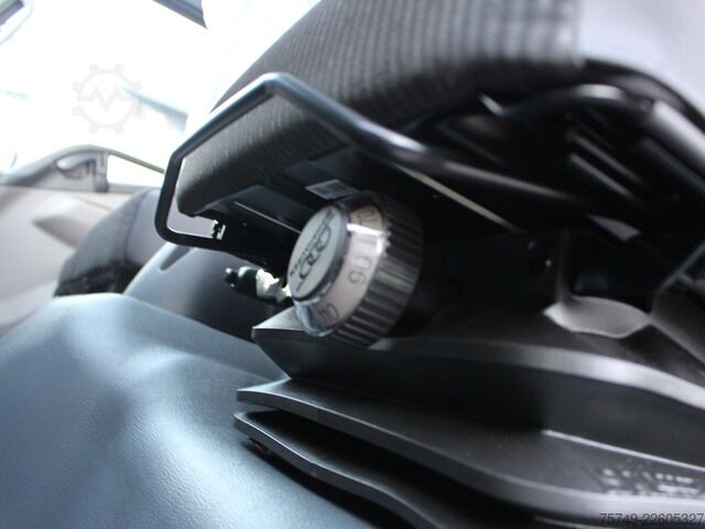 Furgoneta pick-up Fuso FUSO 9C18 Canter Alu Pritsche 7.1m NL 3670kg!