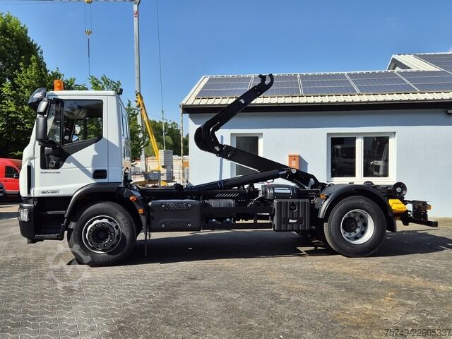 Camión portacontenedores de gancho iveco Euro Cargo 180E32 4x2 Abrollkipper Knick / Tele