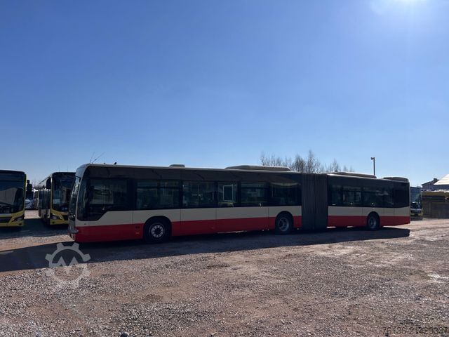 Stadsbuss MERCEDES-BENZ Conecto G 43+100 21x vorhanden