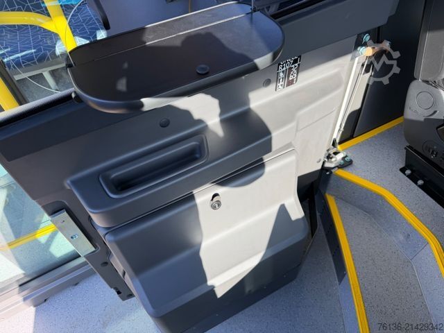 都市バス MAN Lions City 32+69 3x Doppeltür  Rollstuhl 12m