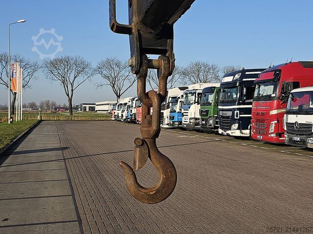 Ladepritsche MERCEDES-BENZ AROCS 1851 4X4 ATLAS 190 4X HYD