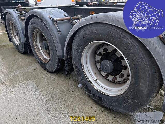 Konteyner taşımacılığı Turbos Hoet Tank chassis Gooseneck