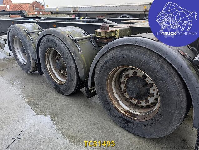 Konteyner taşımacılığı Turbos Hoet Tank chassis Gooseneck