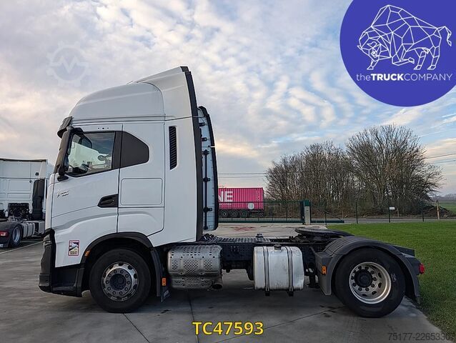 スタンダード-SZM Iveco S-Way 480