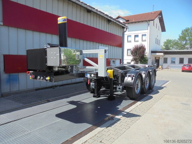 รถกึ่งพ่วงโครงแชสซีตู้คอนเทนเนอร์ Fliegl SDS 380 Vario Kipp 30/40