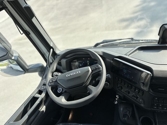 đầu kéo tiêu chuẩn Iveco T-WAY 540