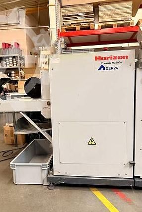 Brosuraški sustav HORIZON SPF-200A Horizon International Inc.. HORIZON SPF-200A
