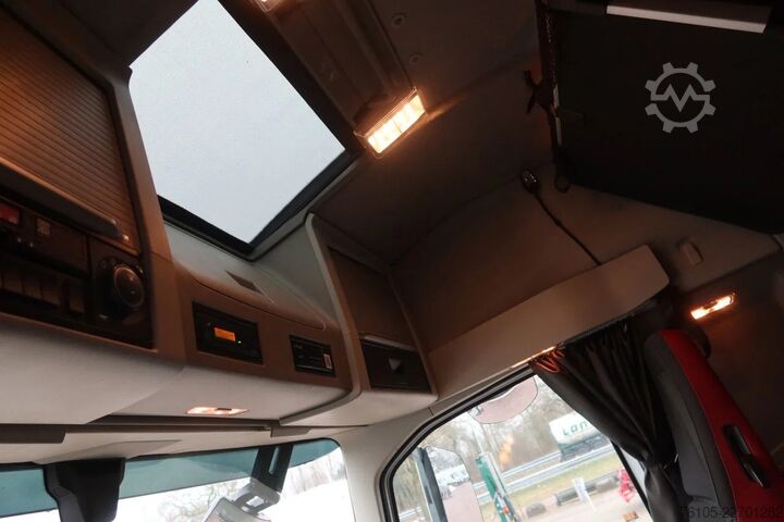  Volvo FH 420 Holland Truck
