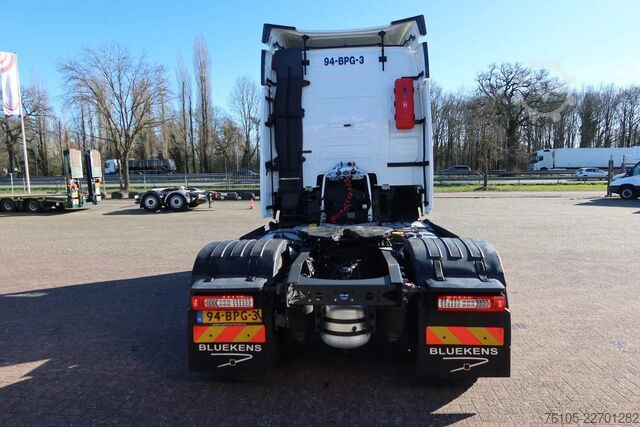 Standard-SZM Volvo FH 420 Holland Truck
