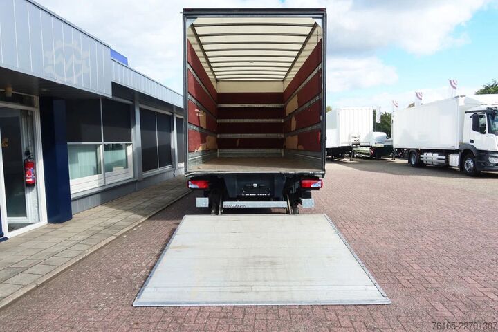 Chiếc vali MAN TGL 12.250 Bakwagen + Laadklep DHollandia 2000 kg