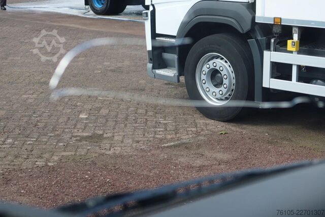 Matkalaukku MAN TGL 12.250 Bakwagen + Laadklep DHollandia 2000 kg