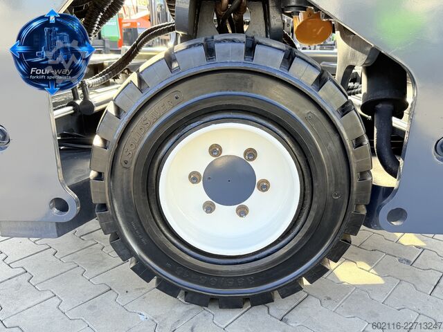 Carretilla retráctil de 4 vías Combilift C3000XL GAS DUPLEX 4550 SIDE SHIFT
