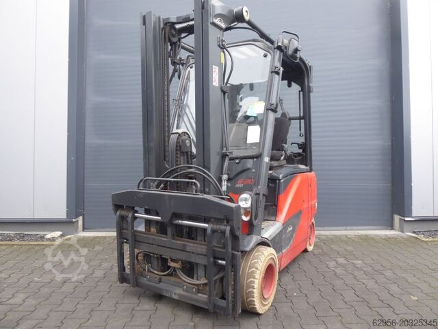 Elektrisk 4 -hjulig gaffeltruck Linde E20PHL-02