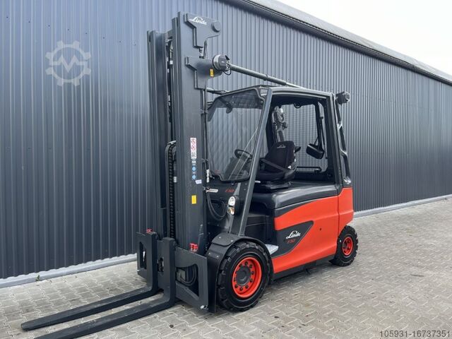 Električni viljuškar za 4 točka Linde E50HL