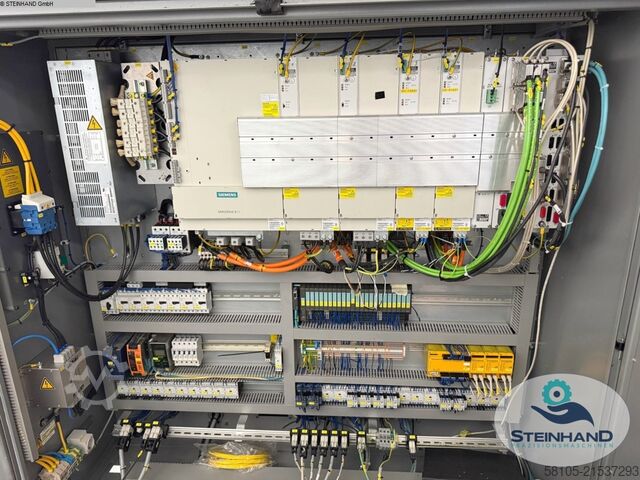 ศูนย์เครื่องจักรกล - สากล DMG DMU 50 eVo linear