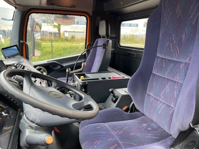 Spezial-LKW Mercedes-Benz 1823 4x2 Atego Winterdienstfahrzeug