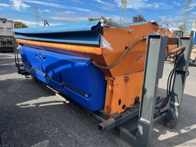 Камион с кука за контейнери Schmidt ARK Salzstreuer Stratos S70 7cbm