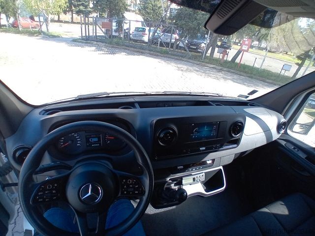 Kælivörubíll MERCEDES-BENZ Sprinter 315 CDI