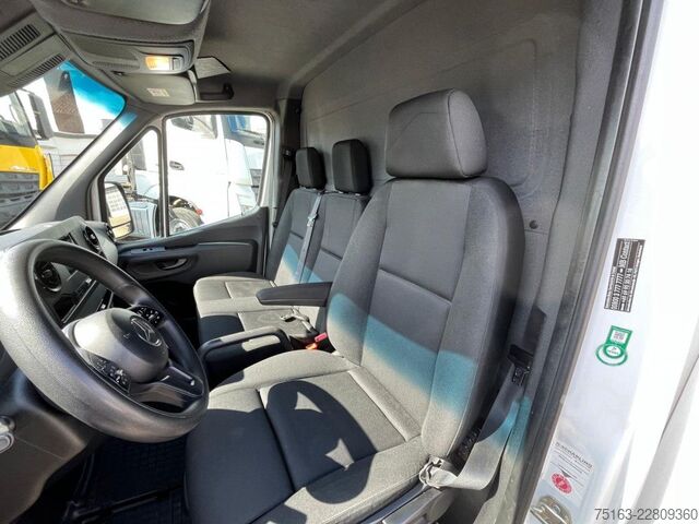 Furgon skrzyniowy MERCEDES-BENZ Sprinter 316 CDI Standardkoffer LBW 4,4m+LBW