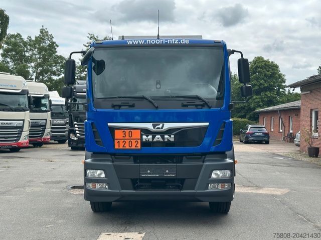 Camión cisterna MAN TGM 26.320 Rohr 21.000L Oben/unten Funk Lenk