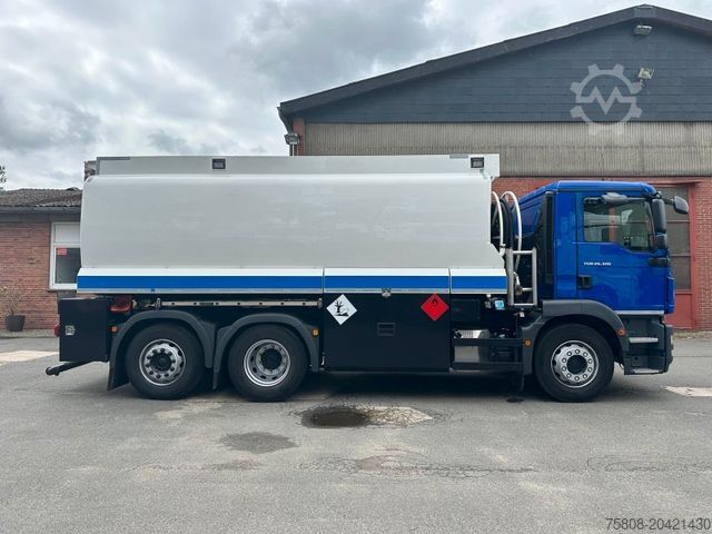 Säiliöauto MAN TGM 26.320 Rohr 21.000L Oben/unten Funk Lenk